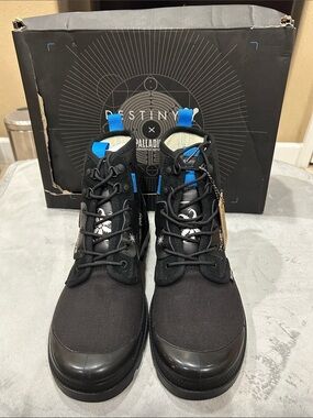 Palladium Black Men’s High-Top Boots with Blue Accents